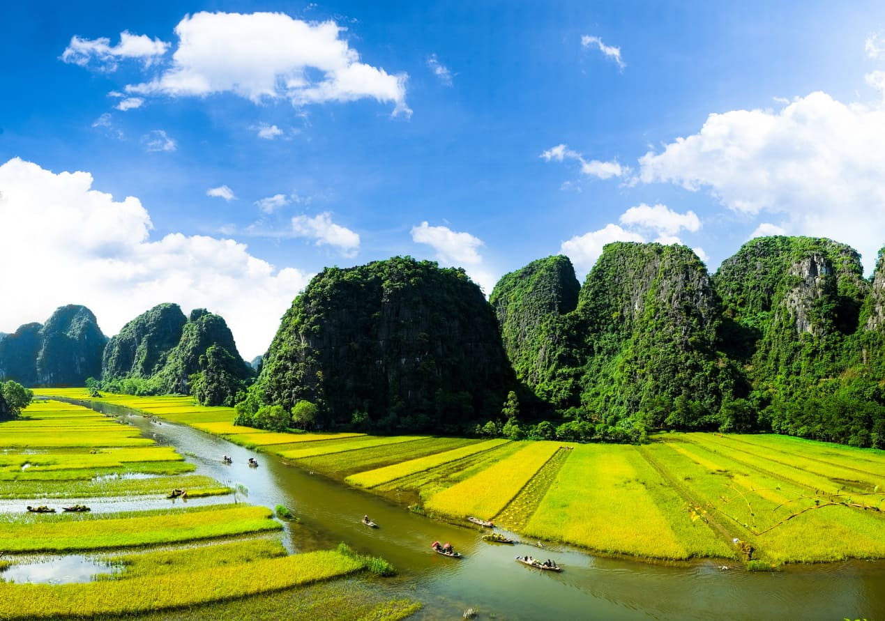 Đồng bằng sông Hồng có đặc điểm là? Đặc điểm tự nhiên của Đồng bằng sông Hồng